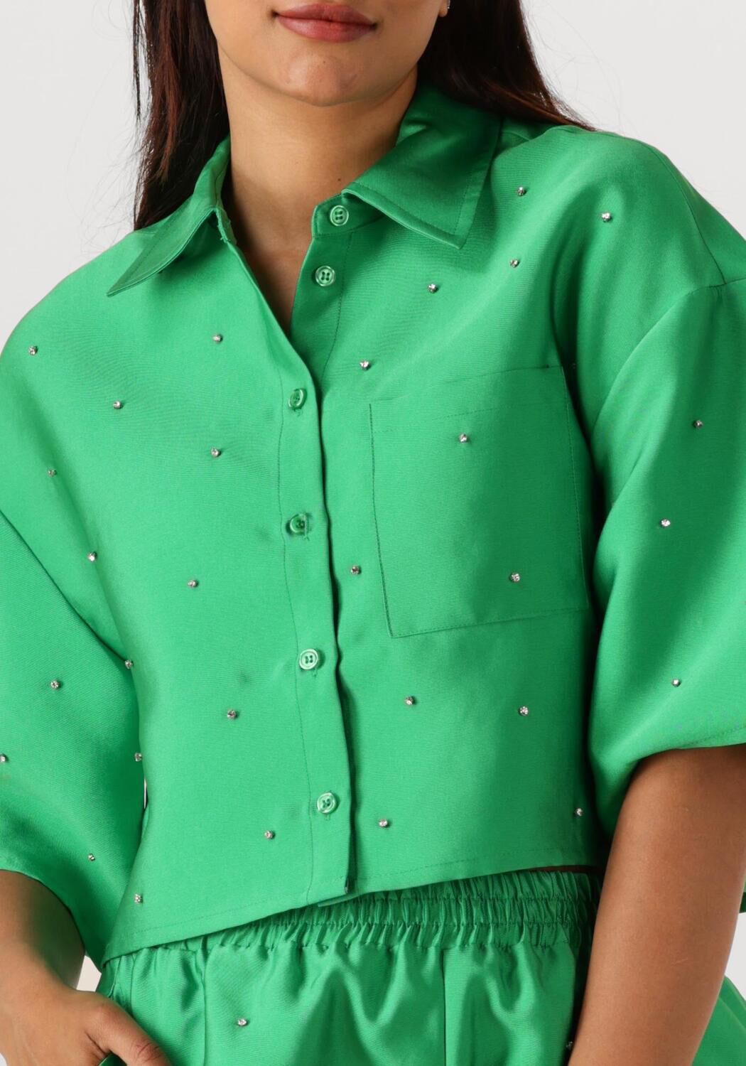ALIX THE LABEL Dames Blouses Ladies Woven Embellished Satin Blouse Groen