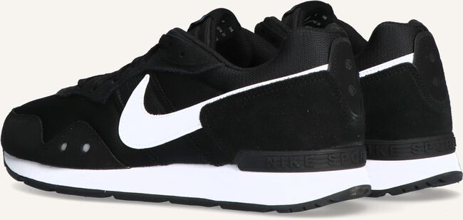 Zwarte NIKE Lage sneakers VENTURE RUNNER Zwarte NIKE Lage sneakers VENTURE RUNNER - large
