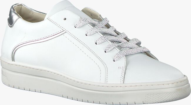 Witte OMODA Sneakers 8675 - large