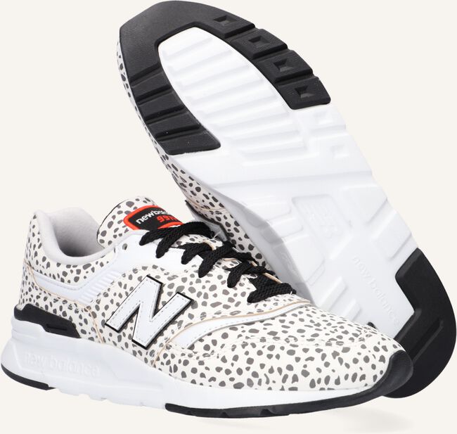 Beige NEW BALANCE Lage sneakers CW997 Beige NEW BALANCE Lage sneakers CW997 - large