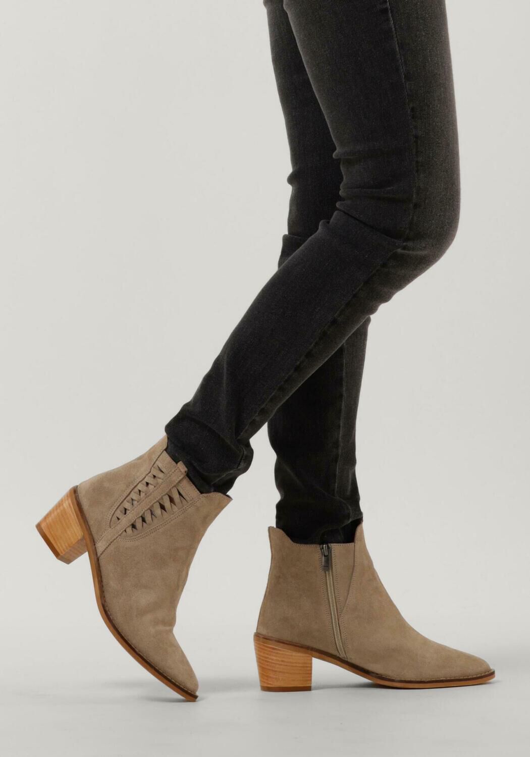 Beige NOTRE V Enkellaarsjes 139 2328 Omoda