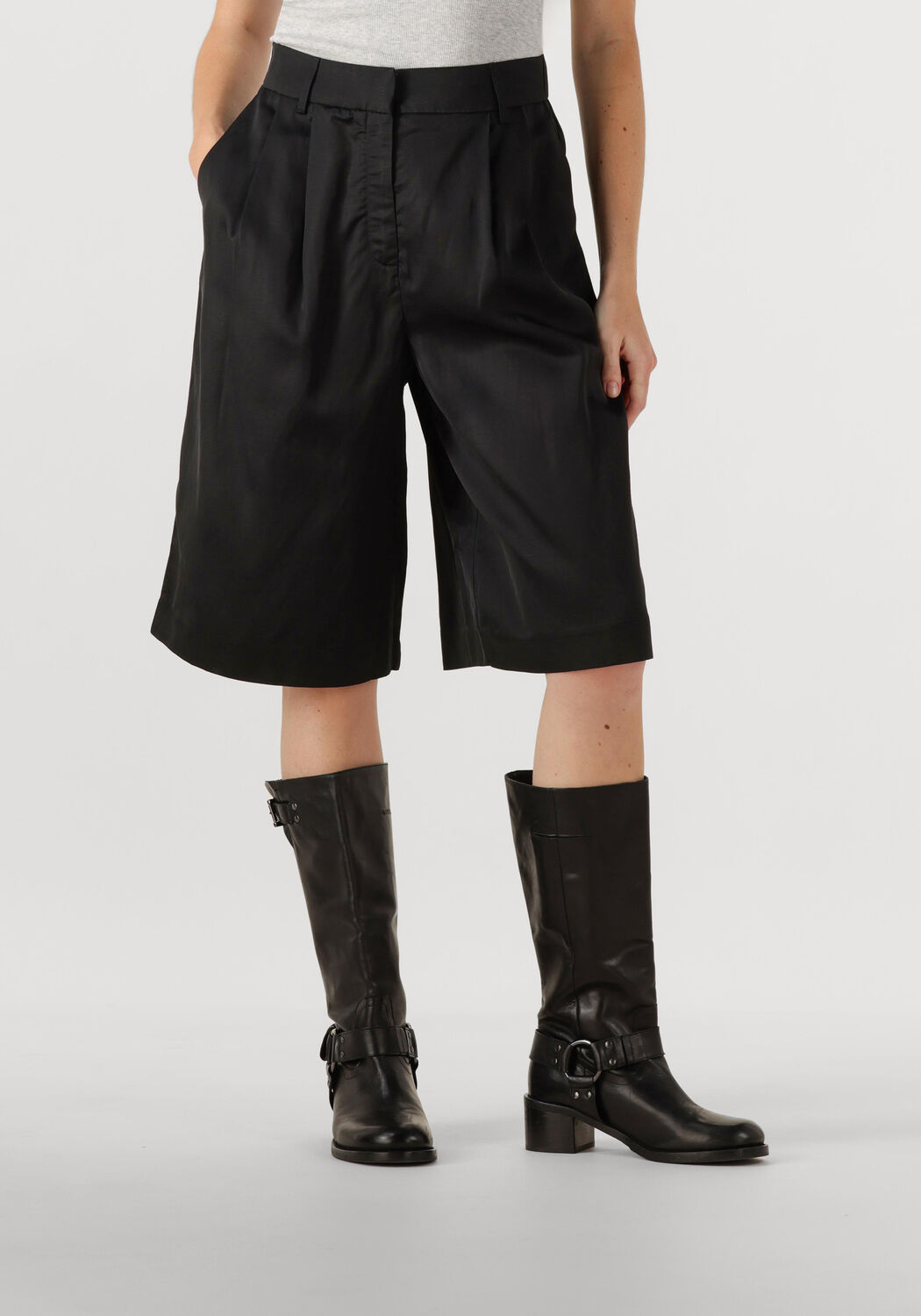 WITHBLACK Dames Broeken Wblselma Wide Linen Bermuda Zwart