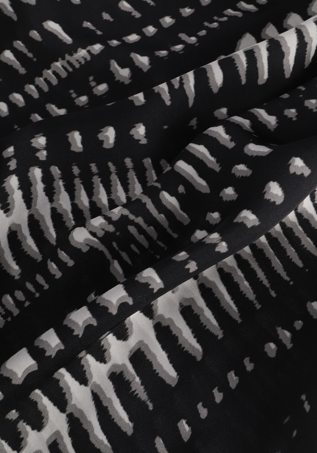 Zwarte SIMPLE Top WOVEN TOP HILDE SH - large