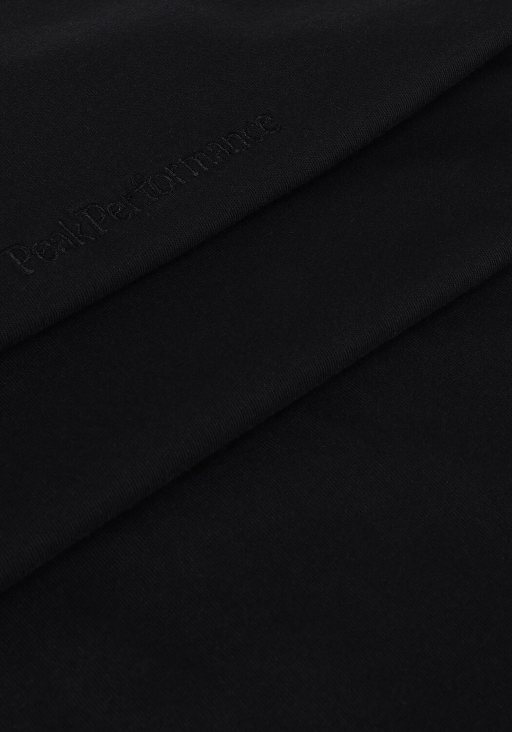 Zwarte PEAK PERFORMANCE T-shirt M ORIGINAL SMALL LOGO TEE - large