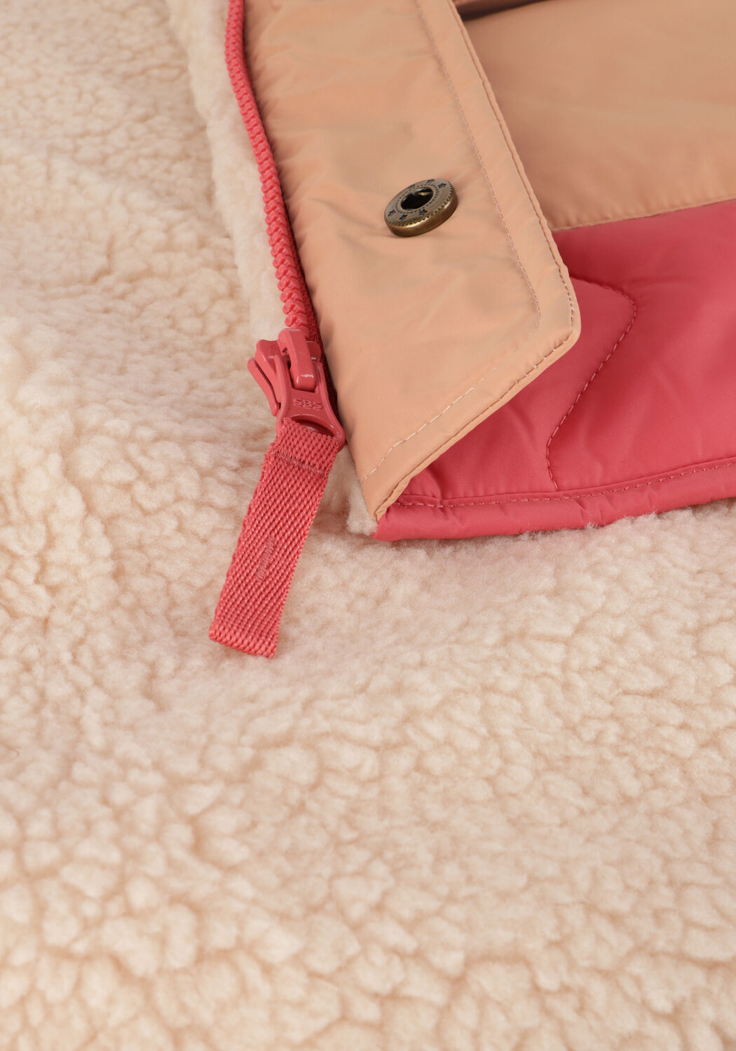 Koraal KONGES SLOJD Gewatteerde jas PACE JACKET - large