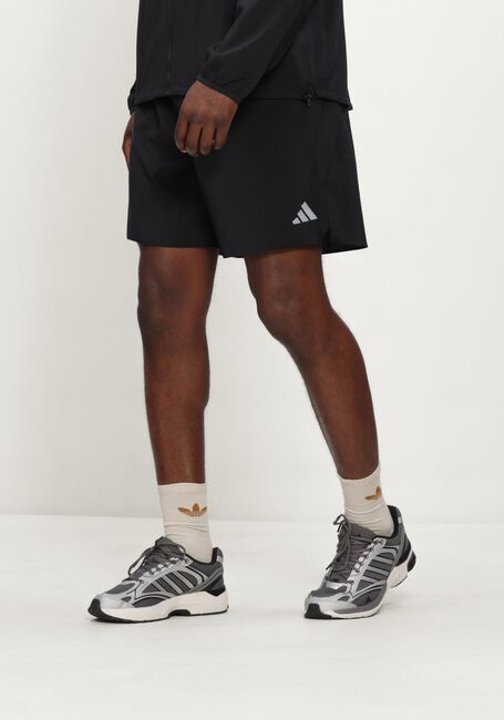 Zwarte ADIDAS Sportshorts RUN ESS SHOR M - large