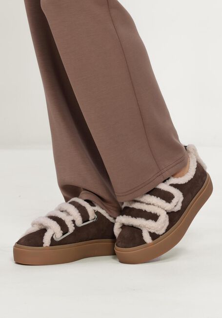 Bruine INUIKII Instappers SHEARLING LOW VELCRO - large