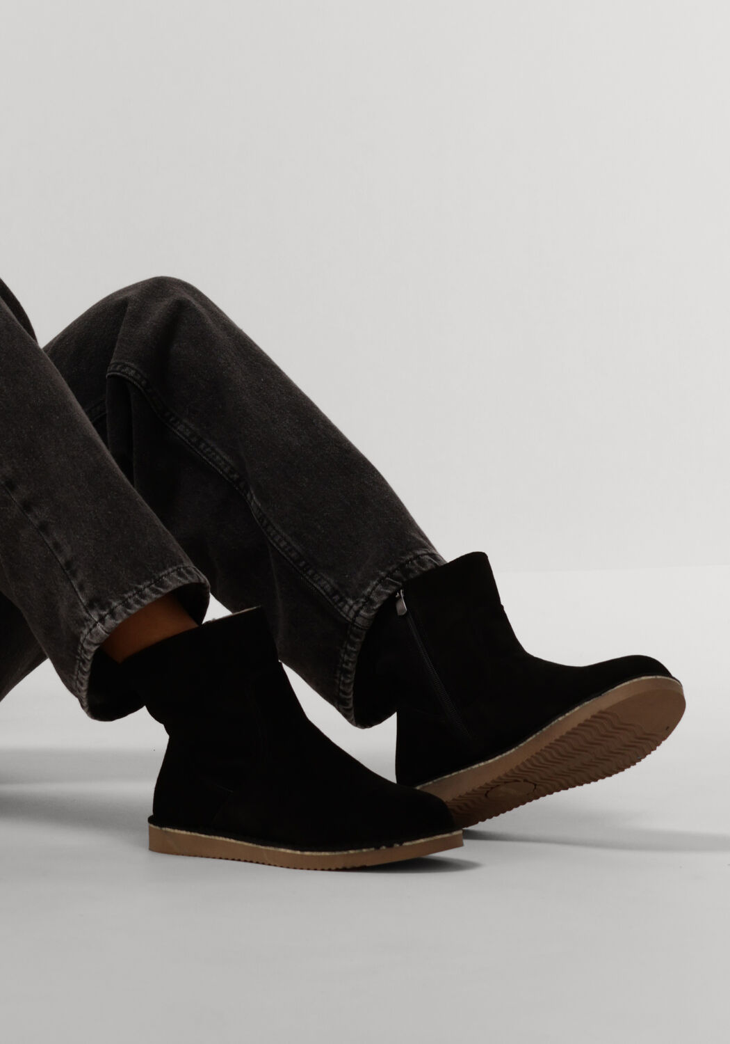 Zwarte NOTRE-V Vachtlaarzen 2204-02 - large