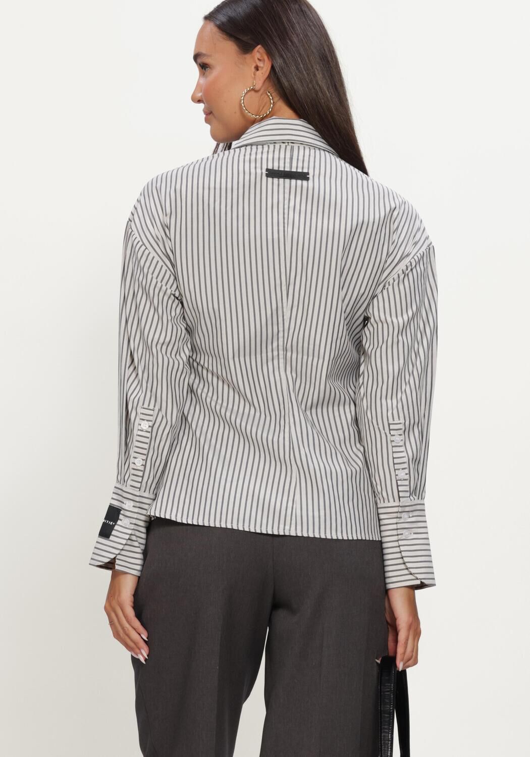 HAUTE L'AMITIÉ Haute L'Amitié Dames Blouses Gemma Tie Stripe Shirt Gebroken Wit
