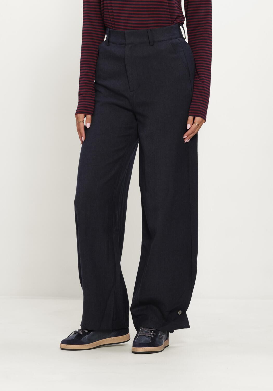 Donkerblauwe RUBY TUESDAY Broeken CLENDIS TAPPERED BUTTON DETAIL PANTS