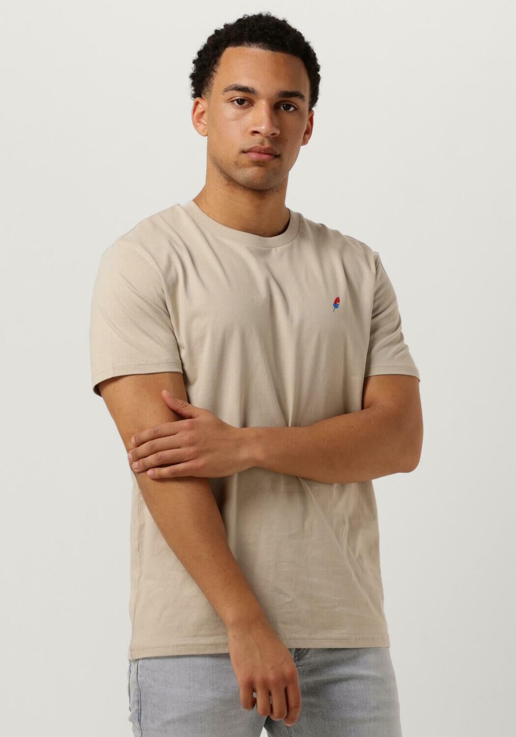 beige str m clothing t shirt t shirt