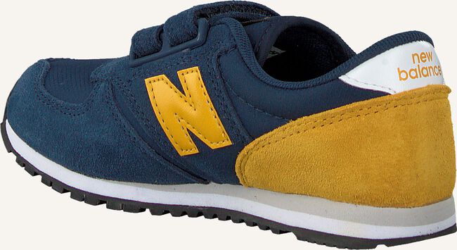 Blauwe NEW BALANCE Lage sneakers YV420 M Blauwe NEW BALANCE Lage sneakers YV420 M - large