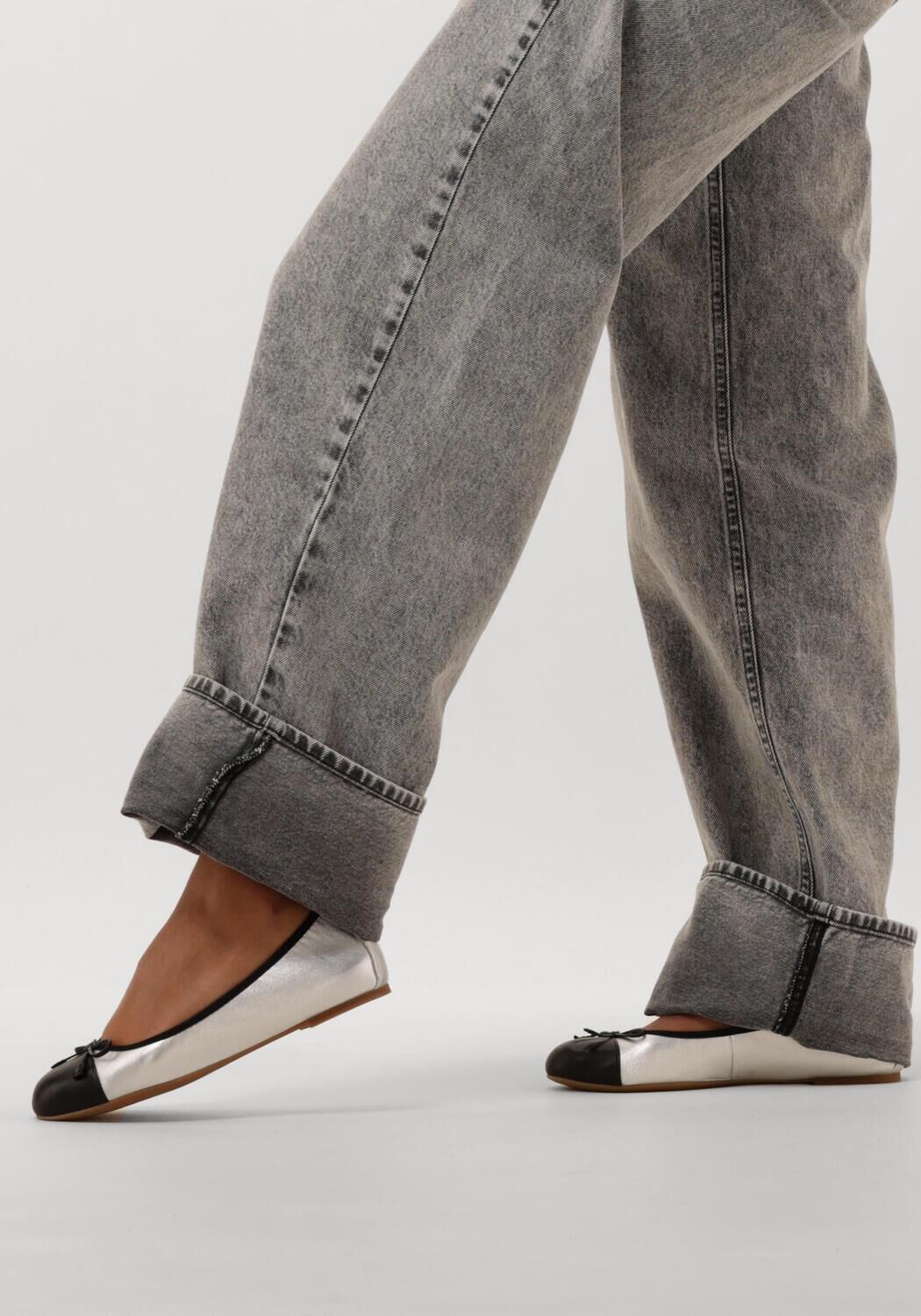 Zilveren UNISA Ballerina's AUTO - large