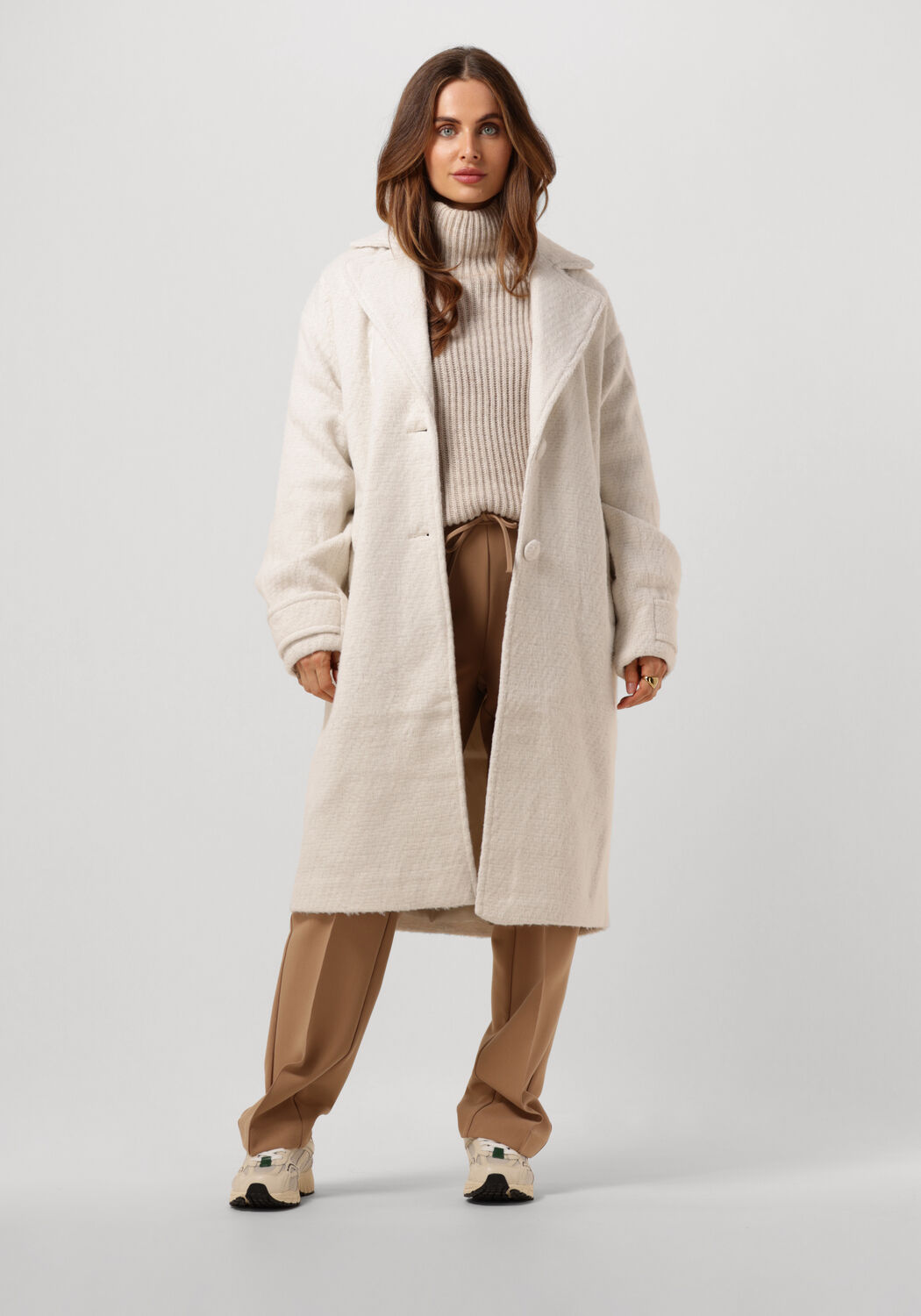 Beige NOTRE V Mantel NV CHARLOTTE WOOL COCOON COAT Omoda