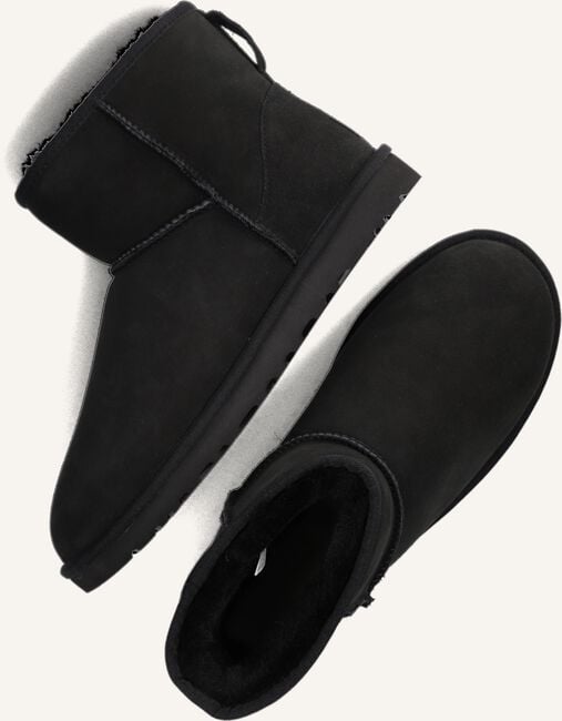 Zwarte UGG Vachtlaarzen M CLASSIC MINI Zwarte UGG Vachtlaarzen M CLASSIC MINI - large