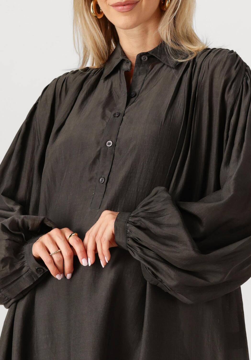 MES DEMOISELLES Dames Jurken Felicia Zwart