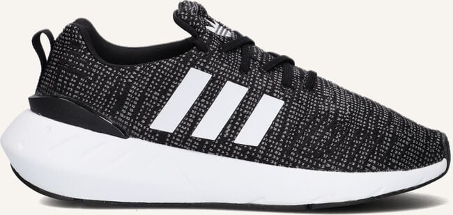 Zwarte ADIDAS Lage sneakers SWIFT RUN 22 J Zwarte ADIDAS Lage sneakers SWIFT RUN 22 J - large