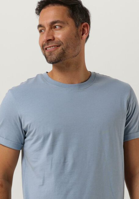 Blauwe CALVIN KLEIN T-shirt BADGE TURN UP SLEEVE - large