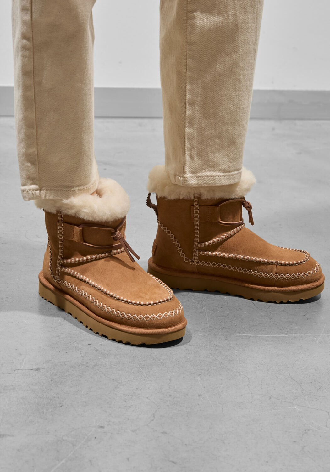 Camel UGG Vachtlaarzen CLASSIC MINI ALPINE - medium