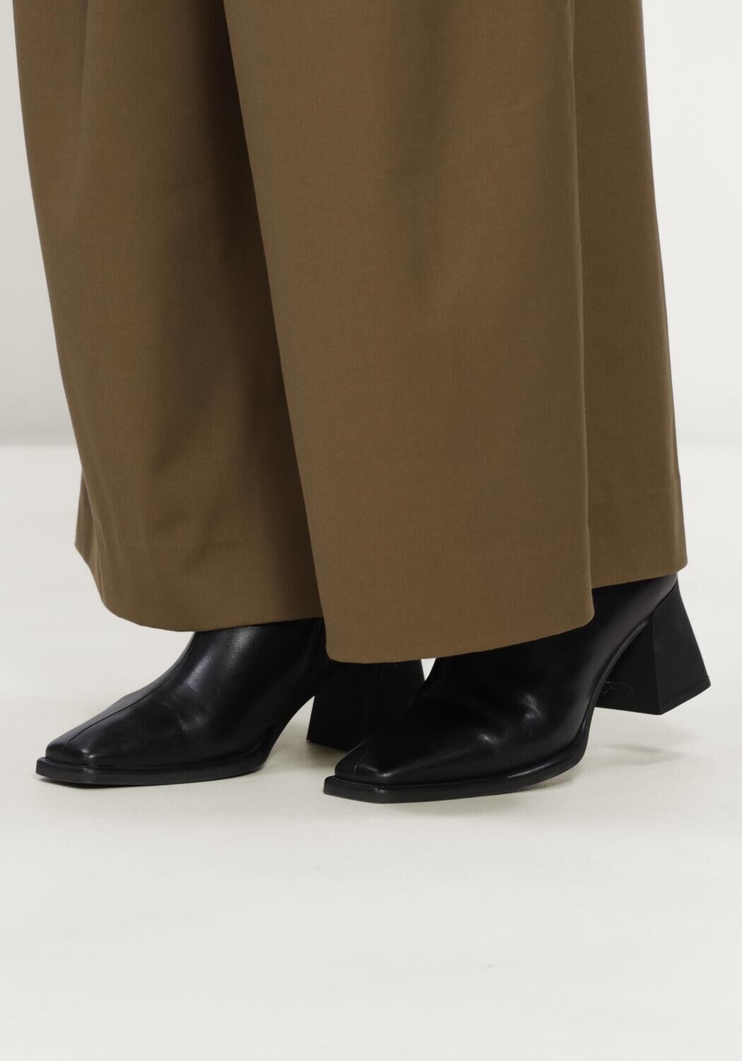 Zwarte VAGABOND SHOEMAKERS Enkellaarsjes HEDDA - large