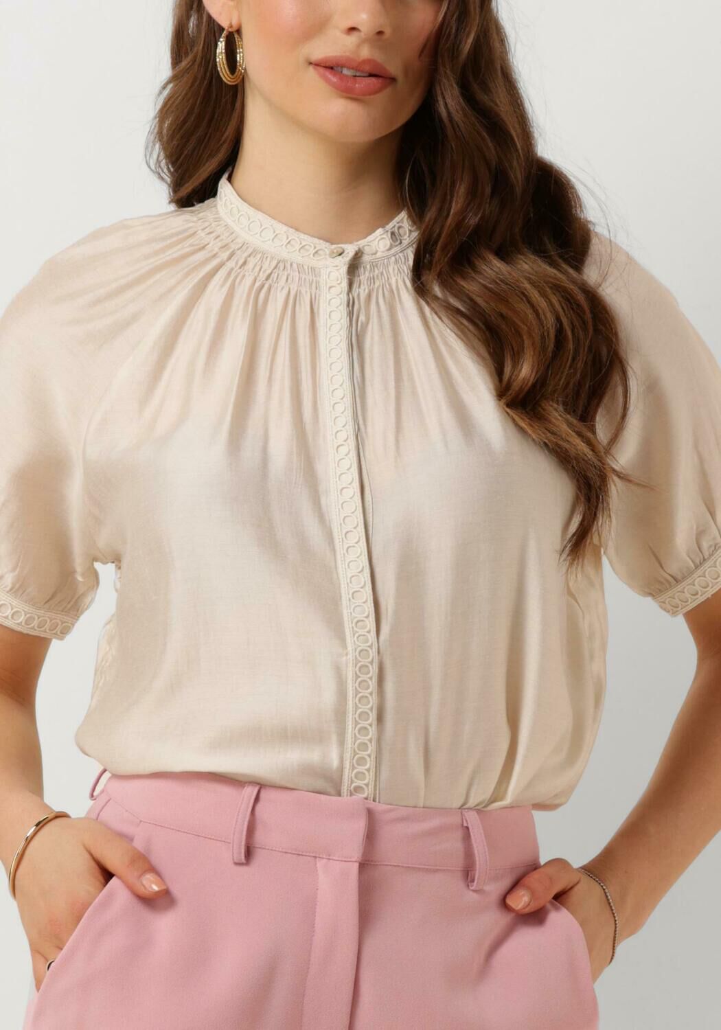 NUKUS Dames Blouses Alaina Blouse Zand