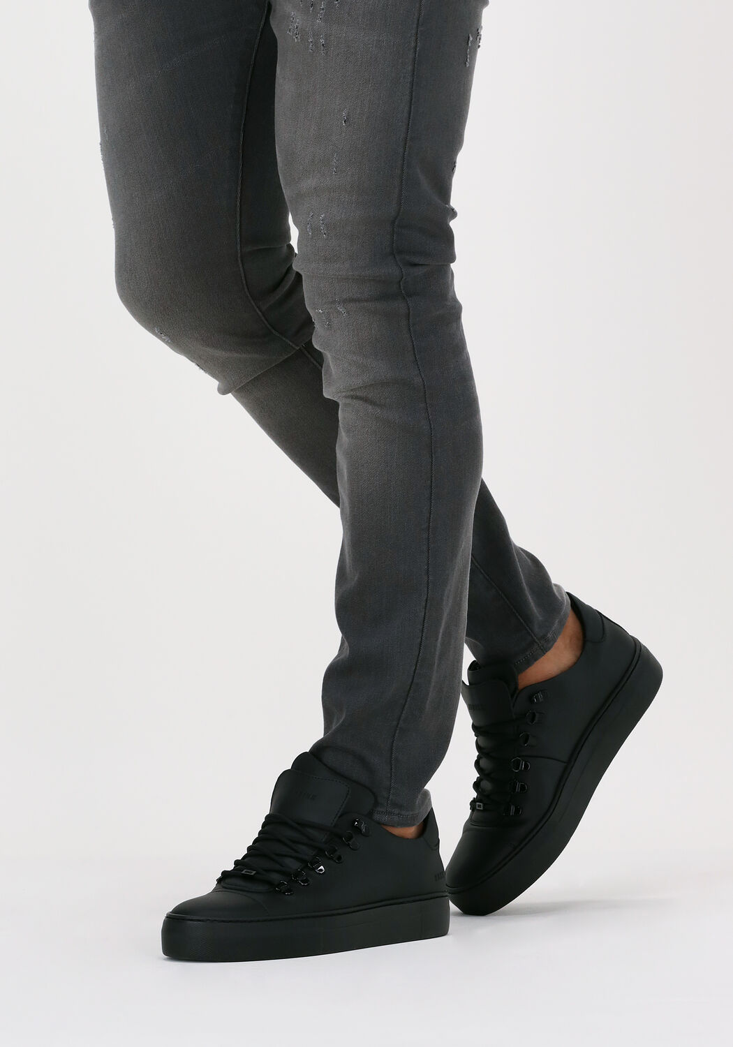 Zwarte NUBIKK Lage sneakers JAGGER CLASSIC GOMMA - large