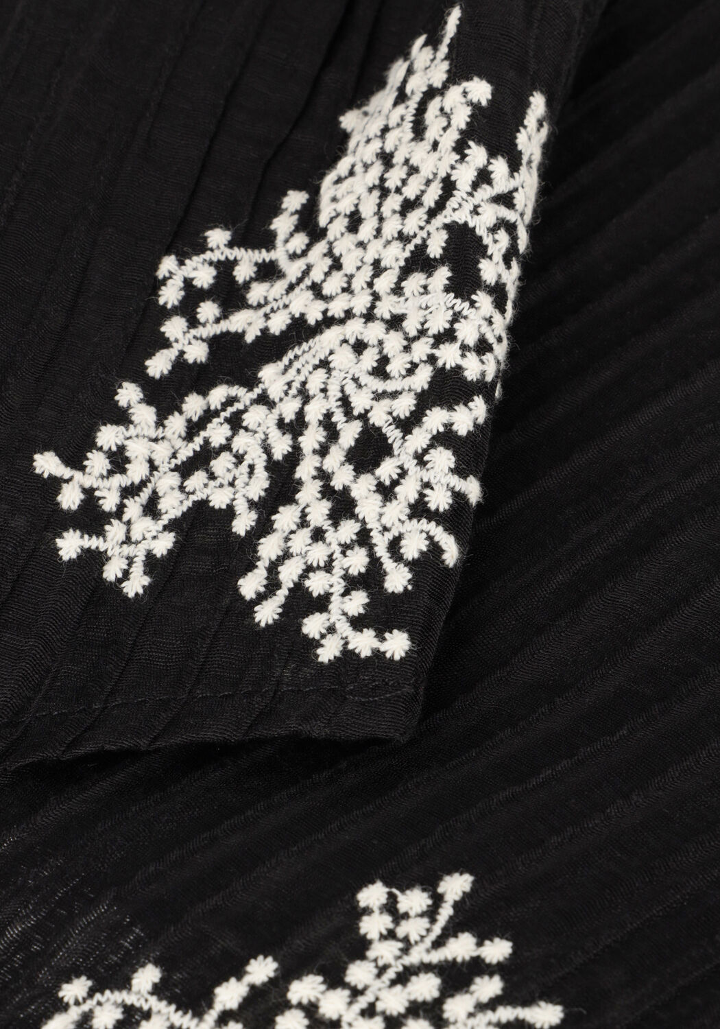 Zwarte NUKUS Top MONTEL TOP - large