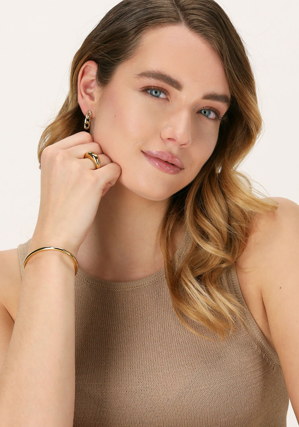 Goudkleurig NOTRE-V Ringen RING ZEGEL ONE SIZE - large