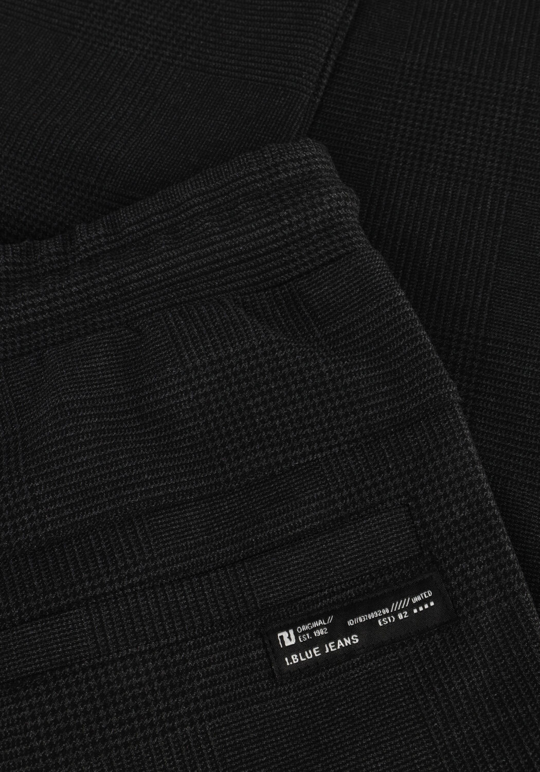 Zwarte INDIAN BLUE JEANS Cargobroeken JOG PANT CHECK ZIP - large