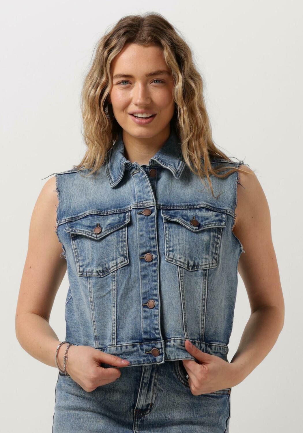 My Essential Wardrobe Blauwe Denim Jack Dangomw 144 Vest Blue Dames