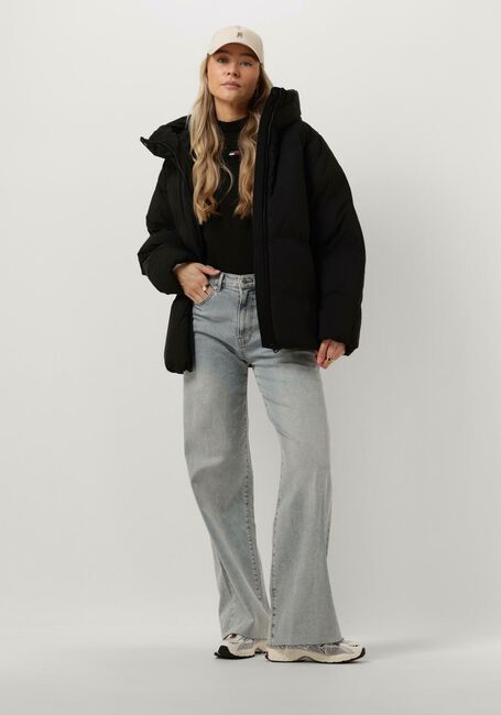 Zwarte TOMMY JEANS Coltrui TJW SLIM BADGE TURTLENECK - large