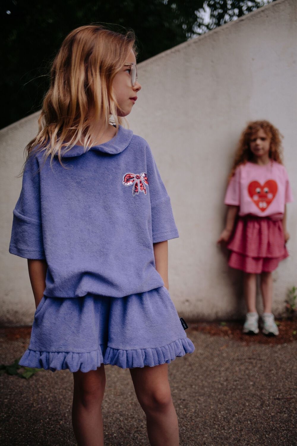 Paarse DAILY BRAT T-shirt SUZY BOW TOP PAISLEY - large