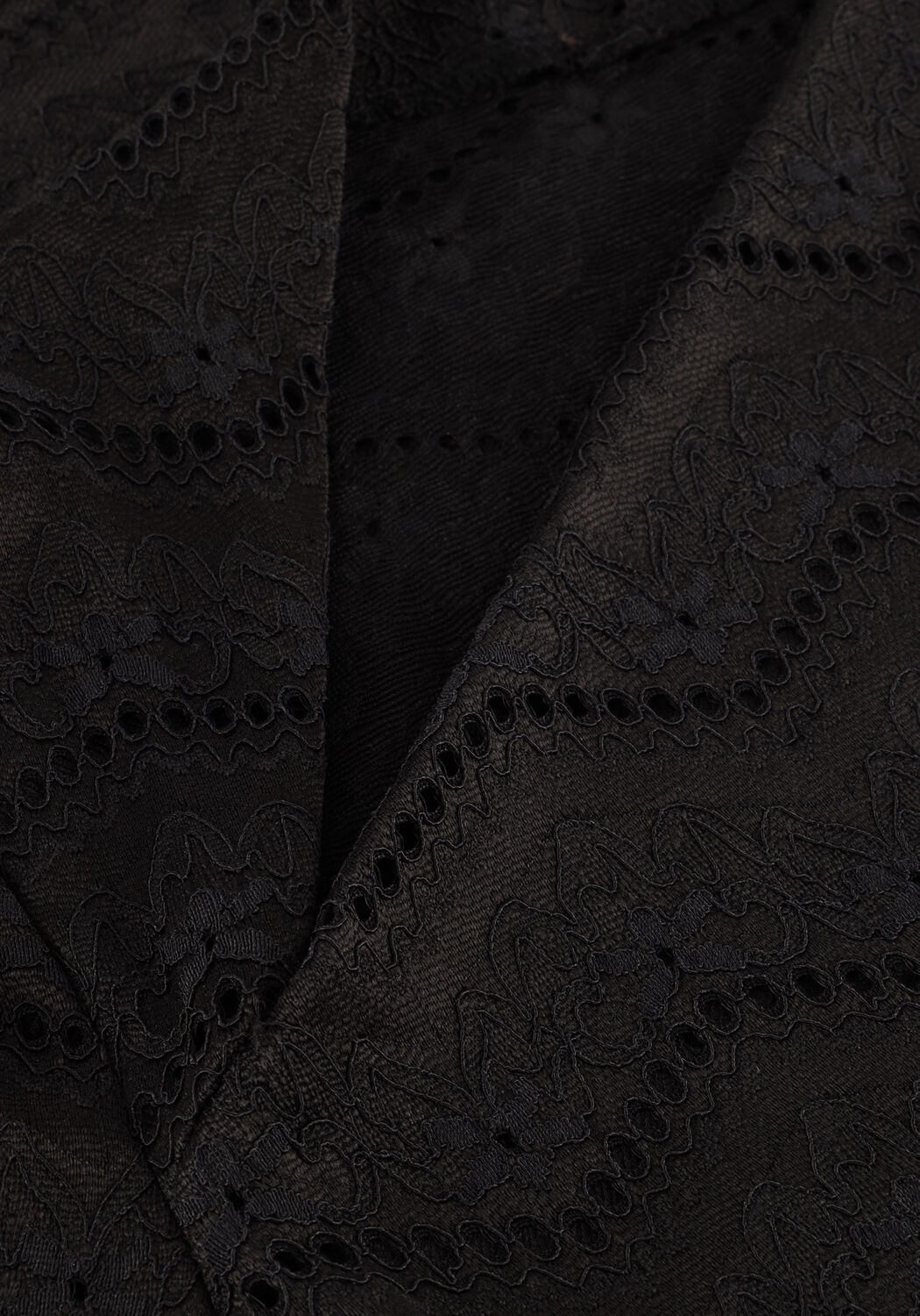 Zwarte HAUTE L'AMITI&Eacute; Blouses LACE DRAPE NECK BLOUSE - large