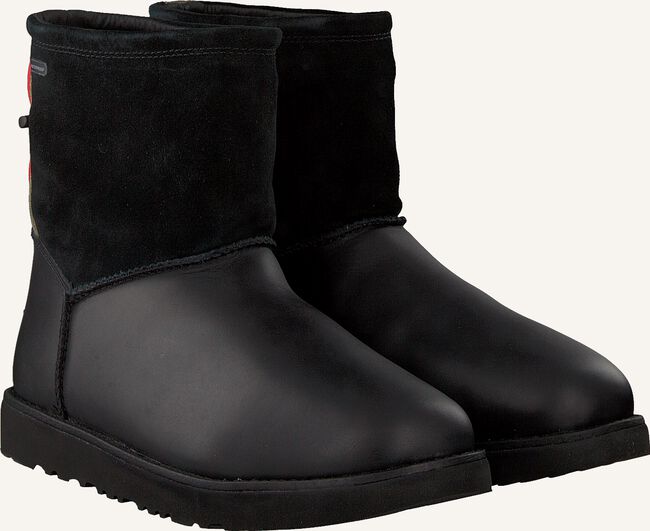 Zwarte UGG Vachtlaarzen CLASSIC TOGGLE WATERPROOF Zwarte UGG Vachtlaarzen CLASSIC TOGGLE WATERPROOF - large