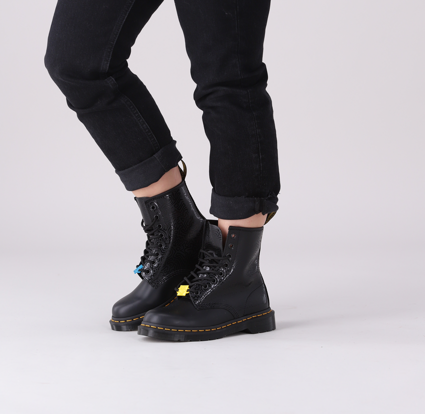 dr martens keith haring