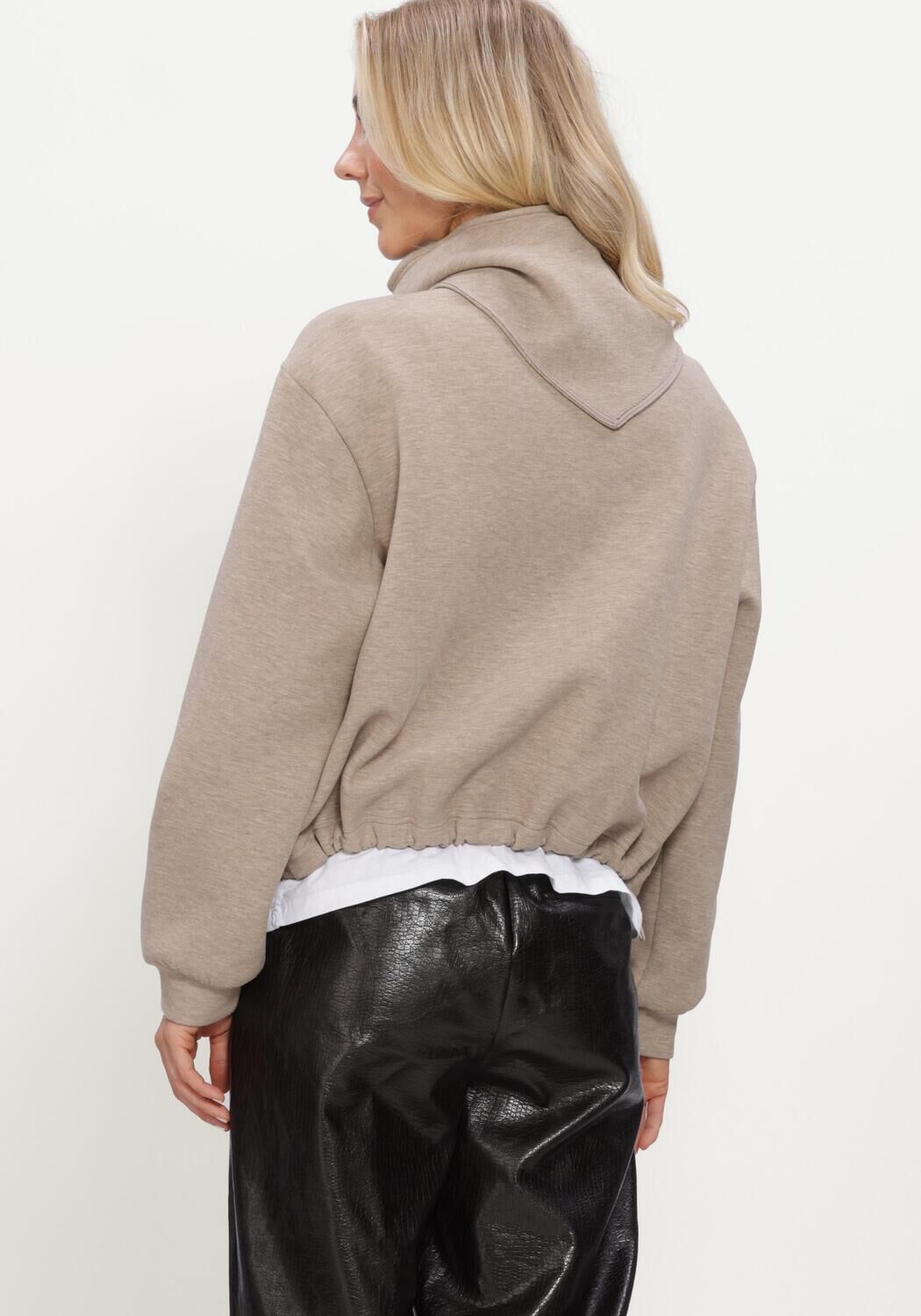 Beige CIRCLE OF TRUST Trui HILDE SWEAT - large