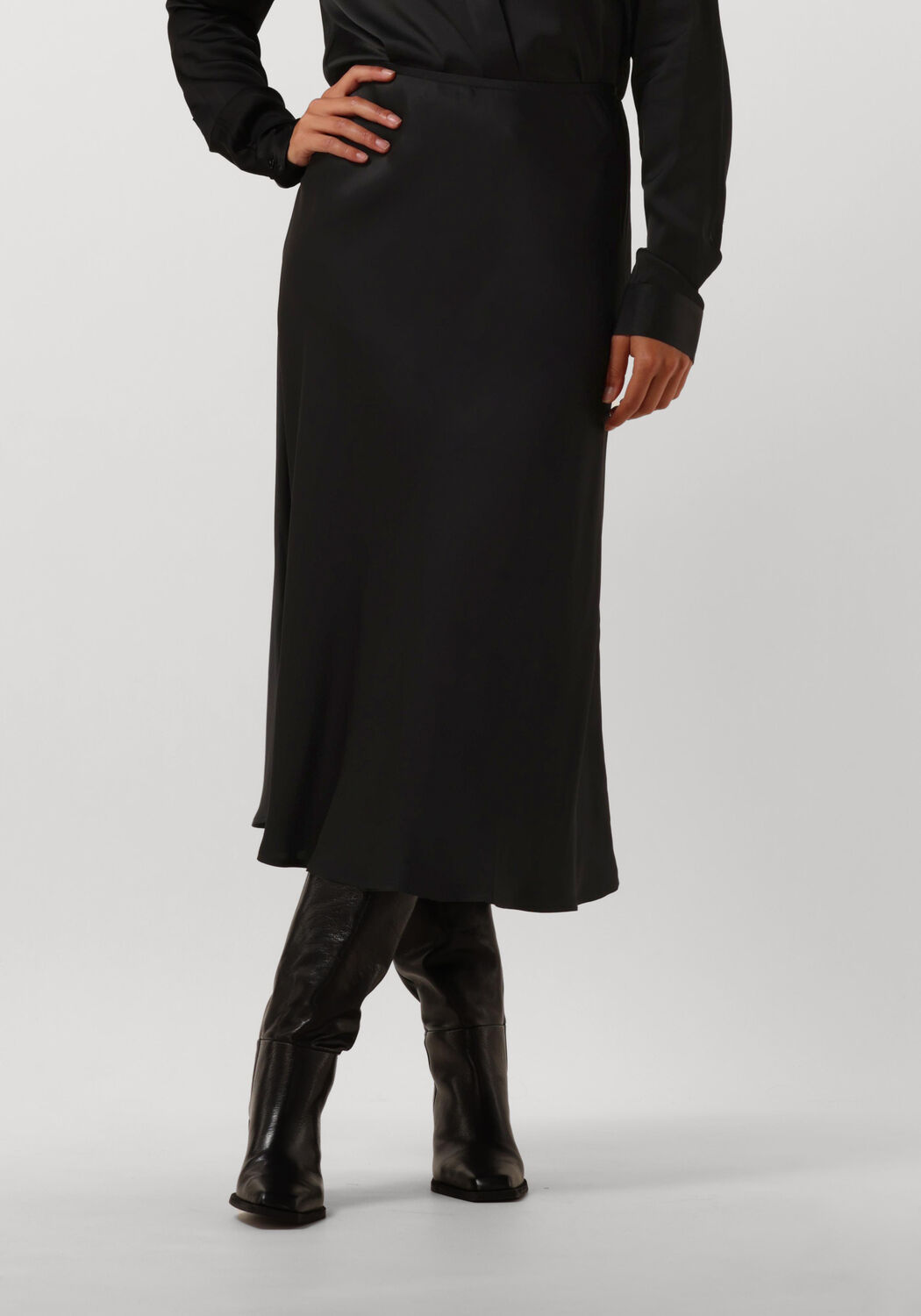 RESORT FINEST Dames Rokken Frivo Zwart