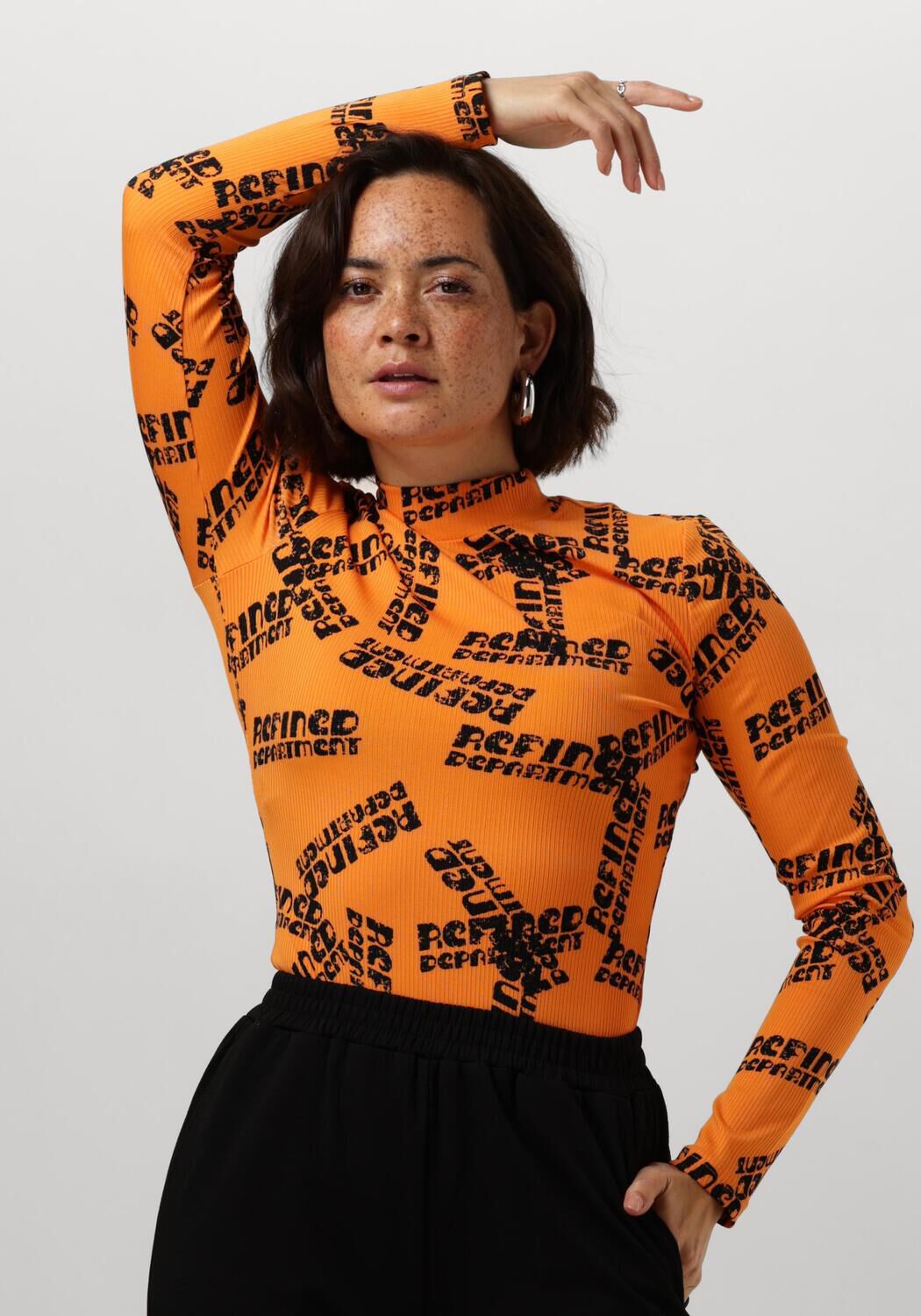 REFINED DEPARTMENT Dames Tops & T-shirts Riley Oranje