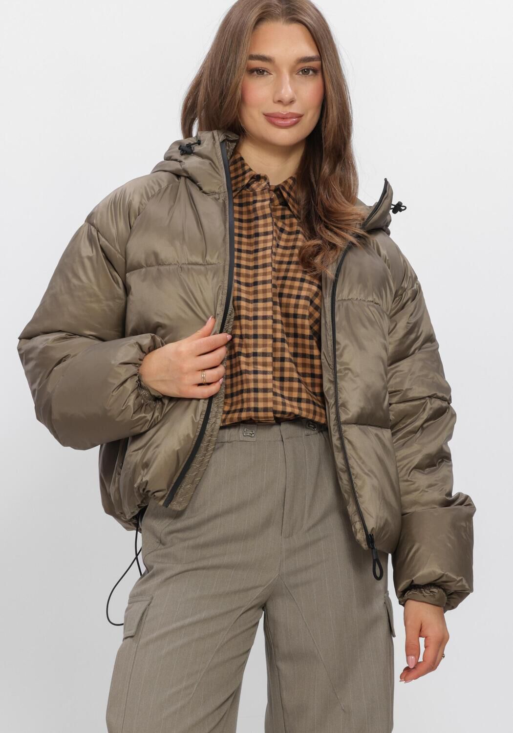 Khaki WITHBLACK Gewatteerde jas WBLEMMA SHORT DOWN PUFFER JKT - large