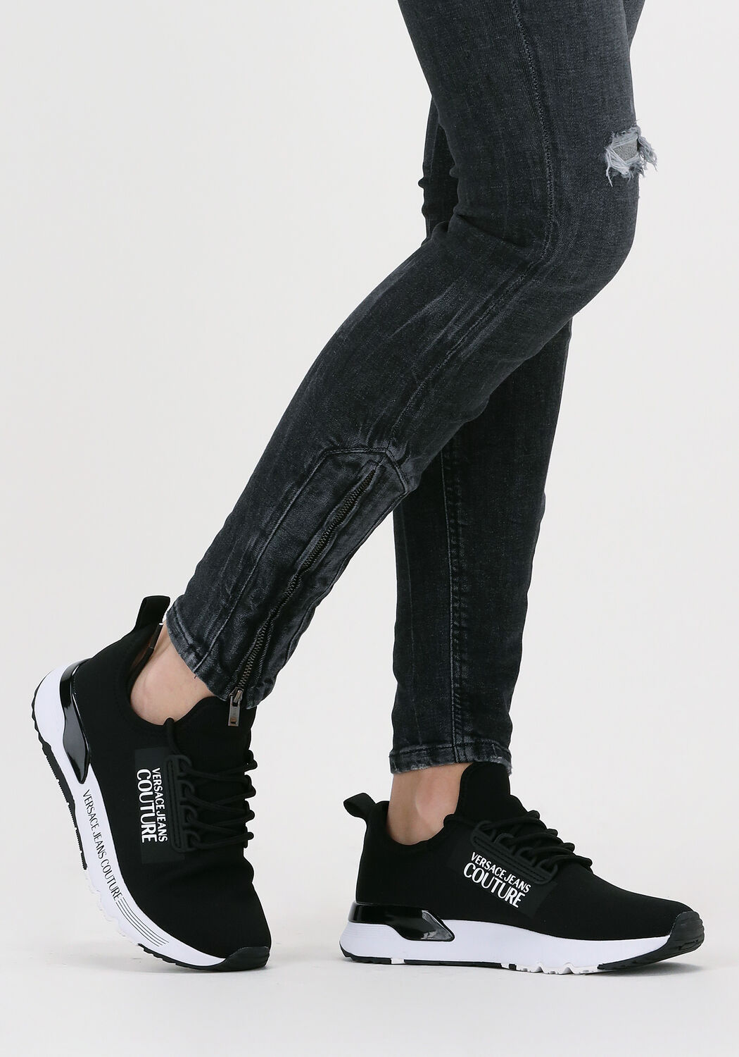 Zwarte VERSACE JEANS Lage sneakers DYNAMIC DIS SA5 | Omoda