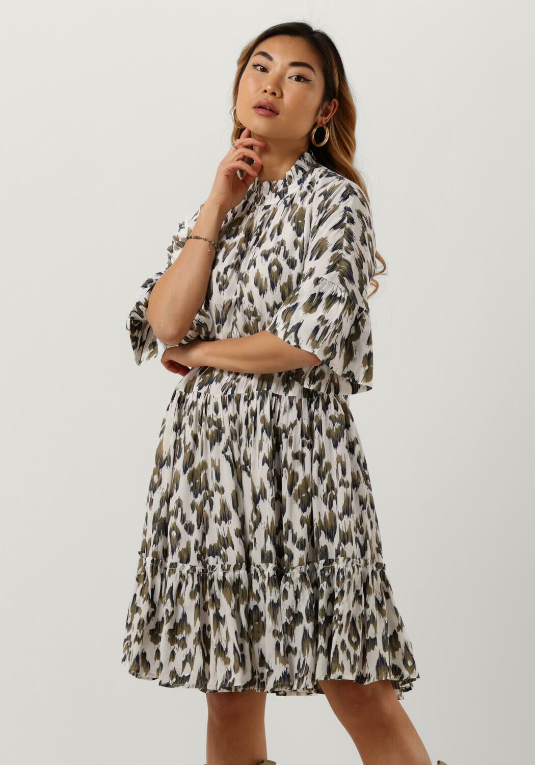 olijf scotch soda mini jurk short dress with ruffle sleeve detail