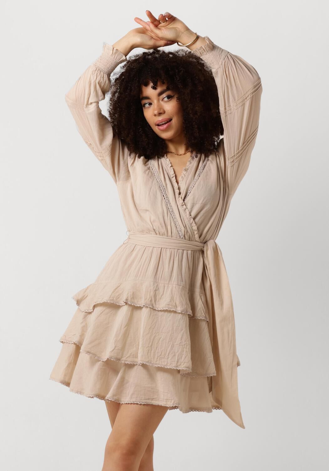 NEO NOIR Broderie Detail Voile Jurk Beige Dames