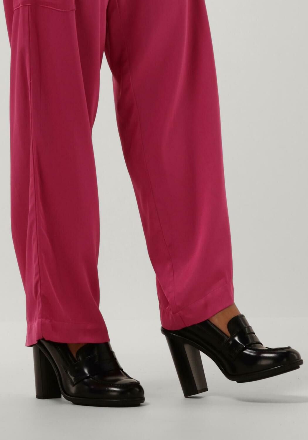 Zwarte TOMMY HILFIGER Pumps TOMMY ESSENTIAL LOAFER - large