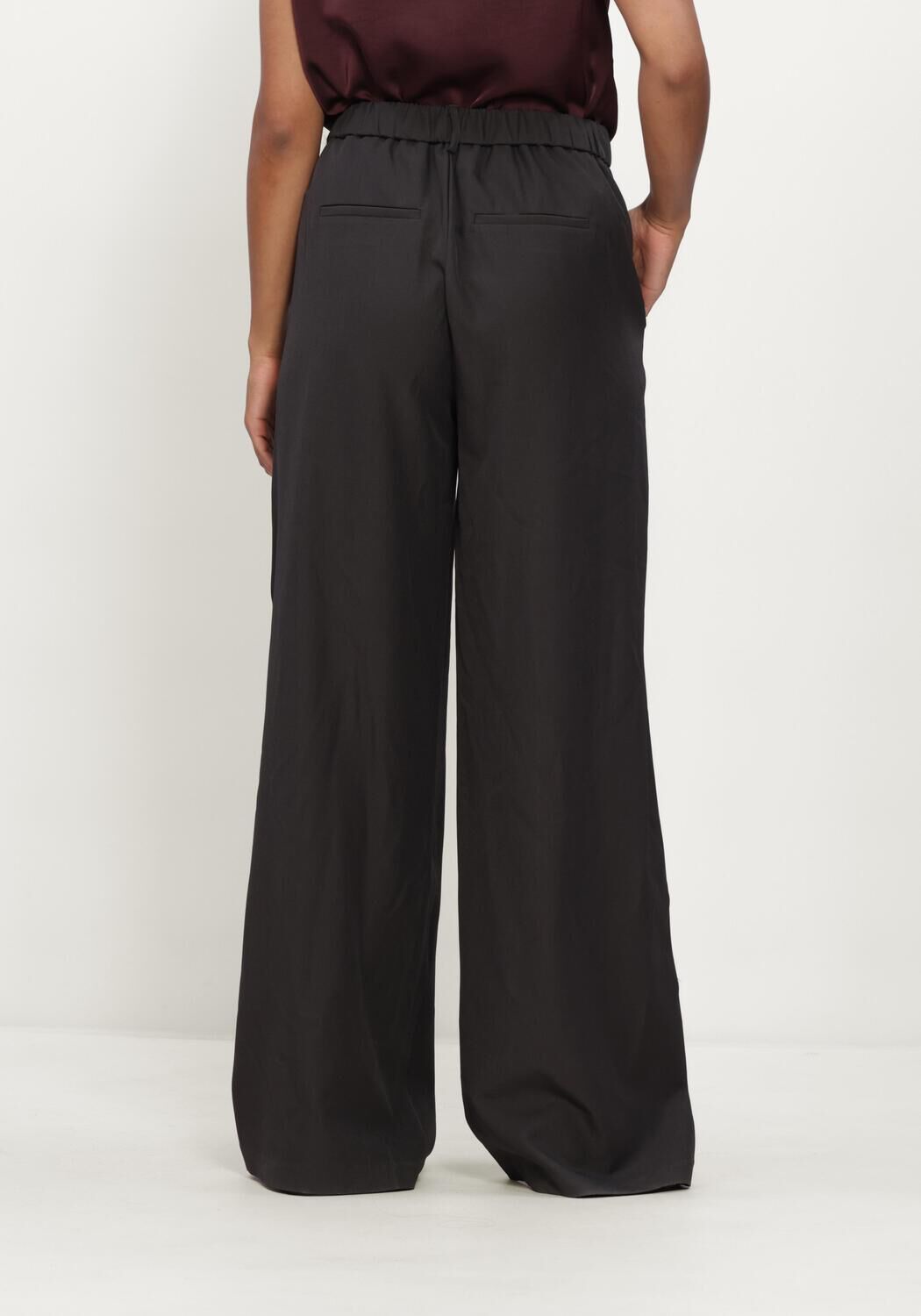Zwarte OMODA ATELIER Wijde broek OM-ROBIN X QUINTY - large