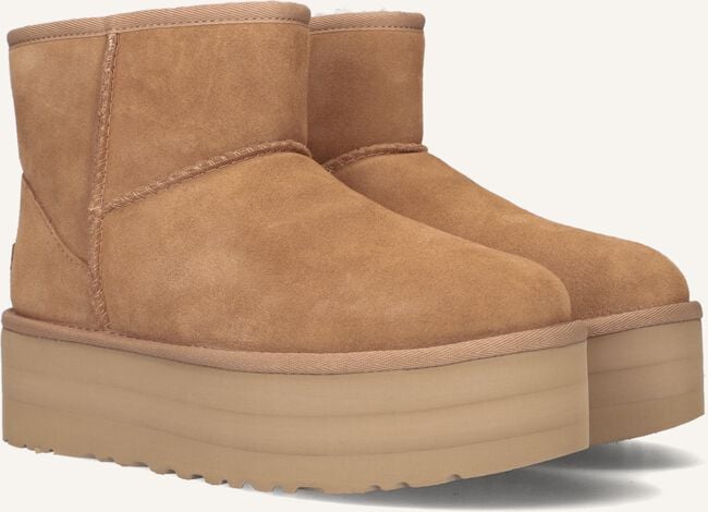 Cognac UGG Vachtlaarzen W CLASSIC MINI PLATFORM Cognac UGG Vachtlaarzen W CLASSIC MINI PLATFORM - large