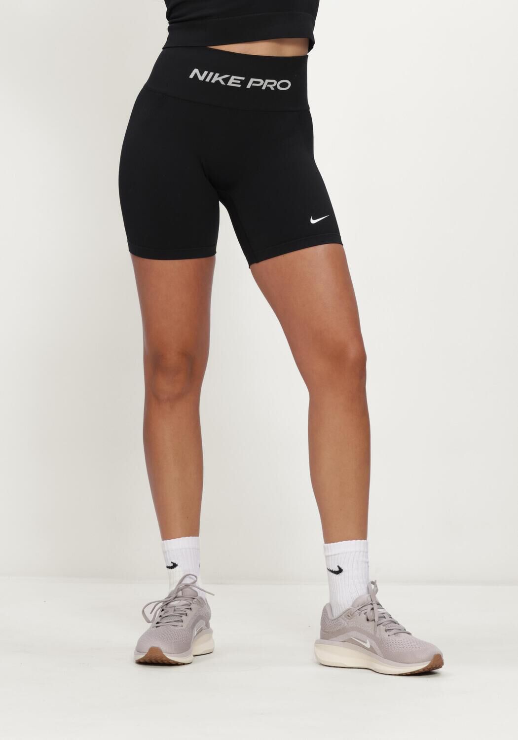 NIKE Dames Broeken Pro Seamless Short Zwart