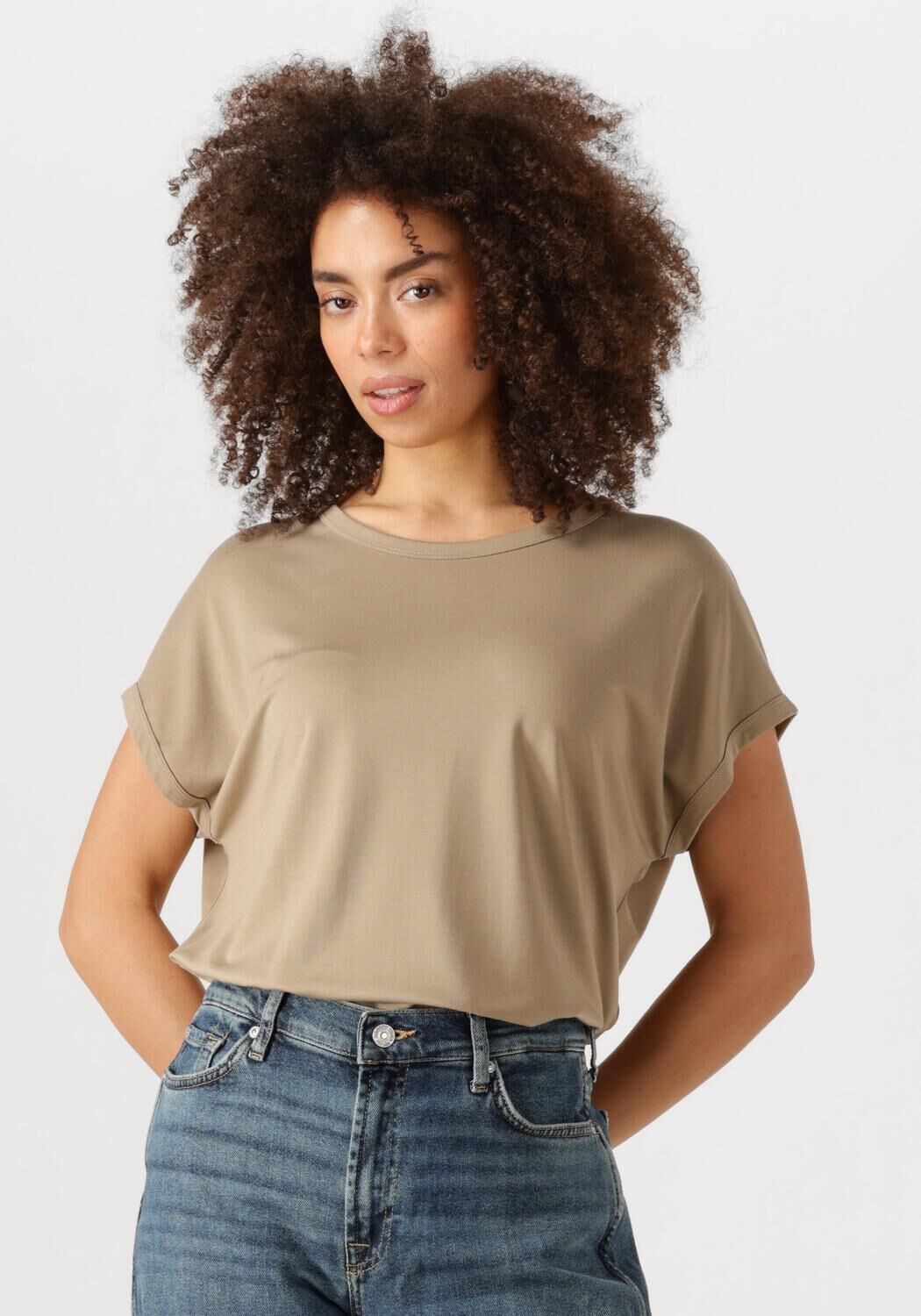 KNIT-TED Dames Tops & T-shirts Emma Beige