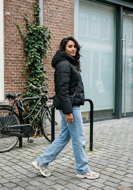 Zwarte OBJECT Gewatteerde jas OBJZHANNA NEW SHORT JACKET - large