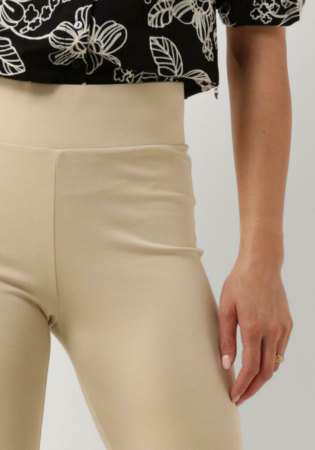 JANSEN AMSTERDAM Dames Broeken Hv407 Flaired Legging Beige