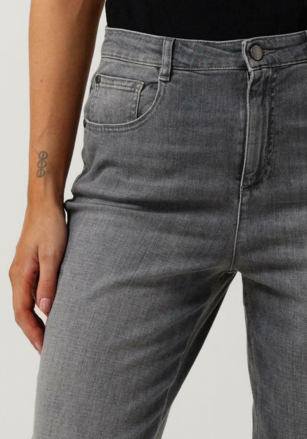 Ink top denim jeans